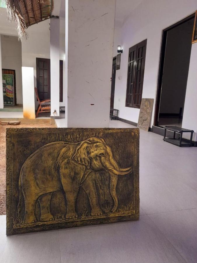 Heritage Rangiri Villa Dambulla Buitenkant foto